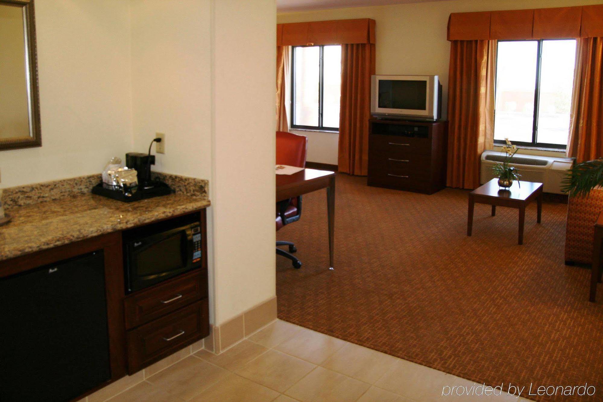 Hampton Inn&suites Vegas-red Rock/summerlin Hotel 3*