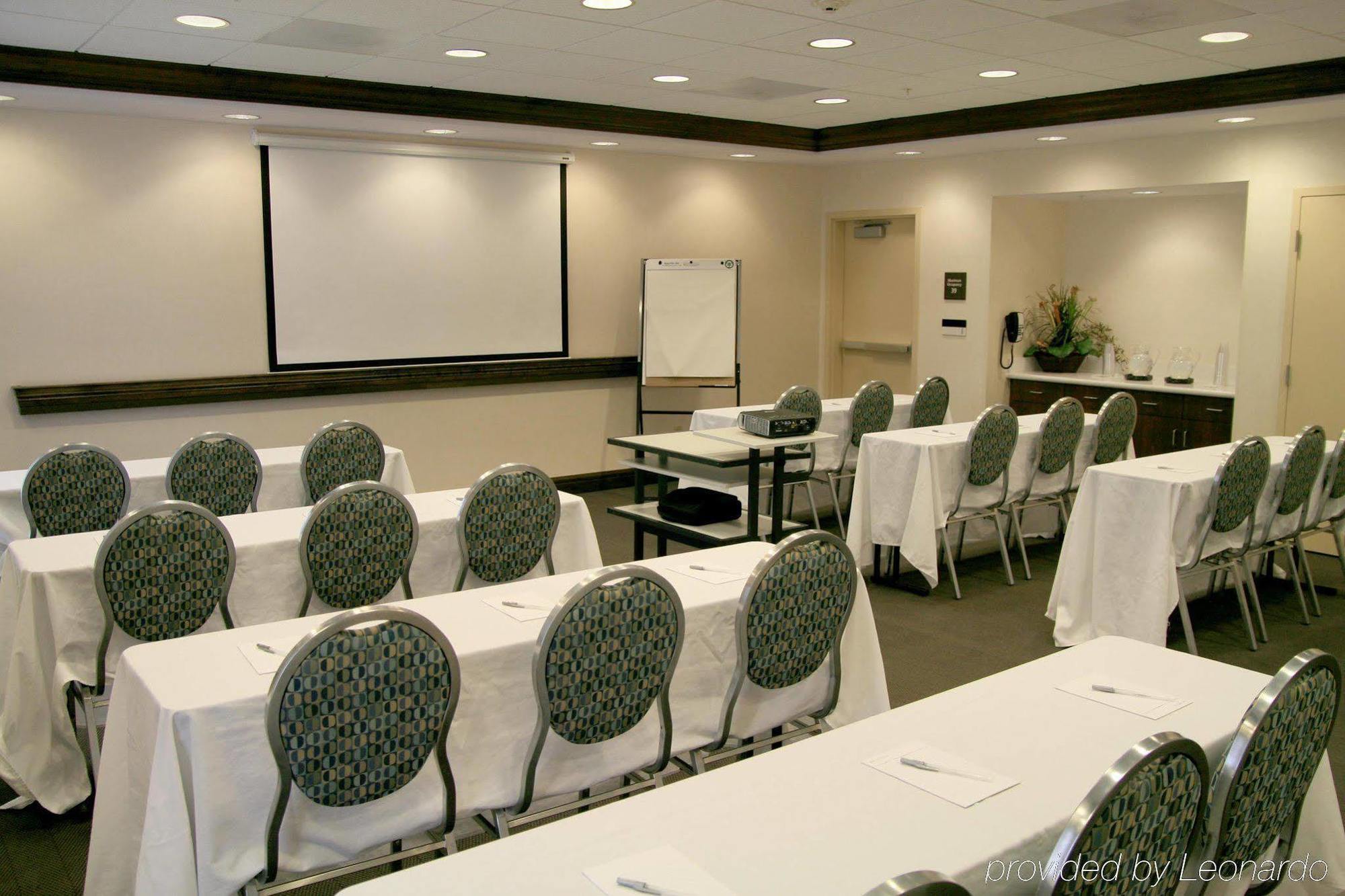 Hampton Inn&suites Vegas-red Rock/summerlin 3*